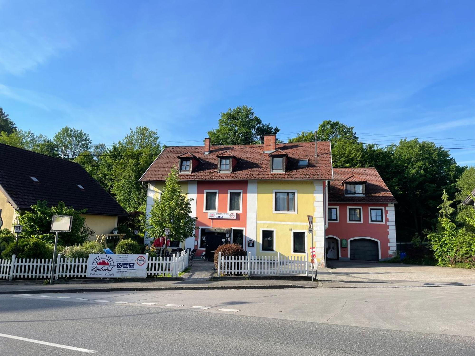 Lindenhof Ybbs Acomodação com café da manhã Ybbs an der Donau Exterior foto