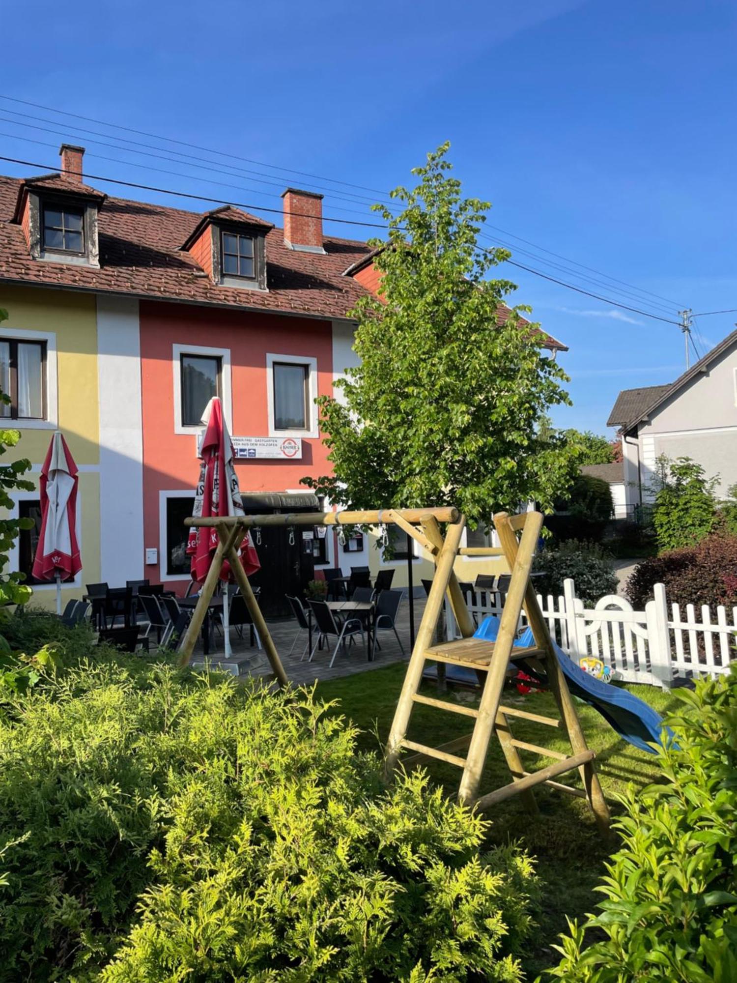 Lindenhof Ybbs Acomodação com café da manhã Ybbs an der Donau Exterior foto